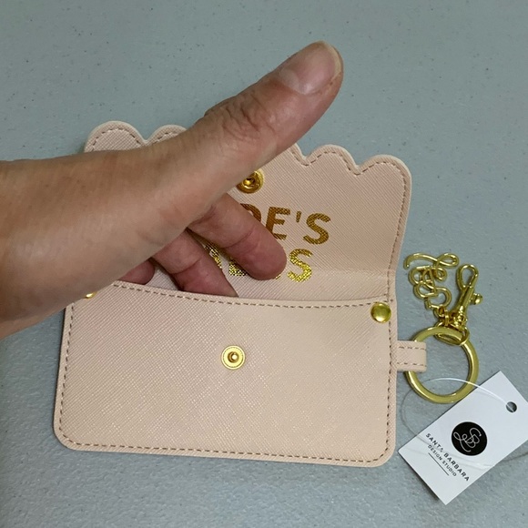 Francesca’s collections scalloped card case - Picture 6 of 11